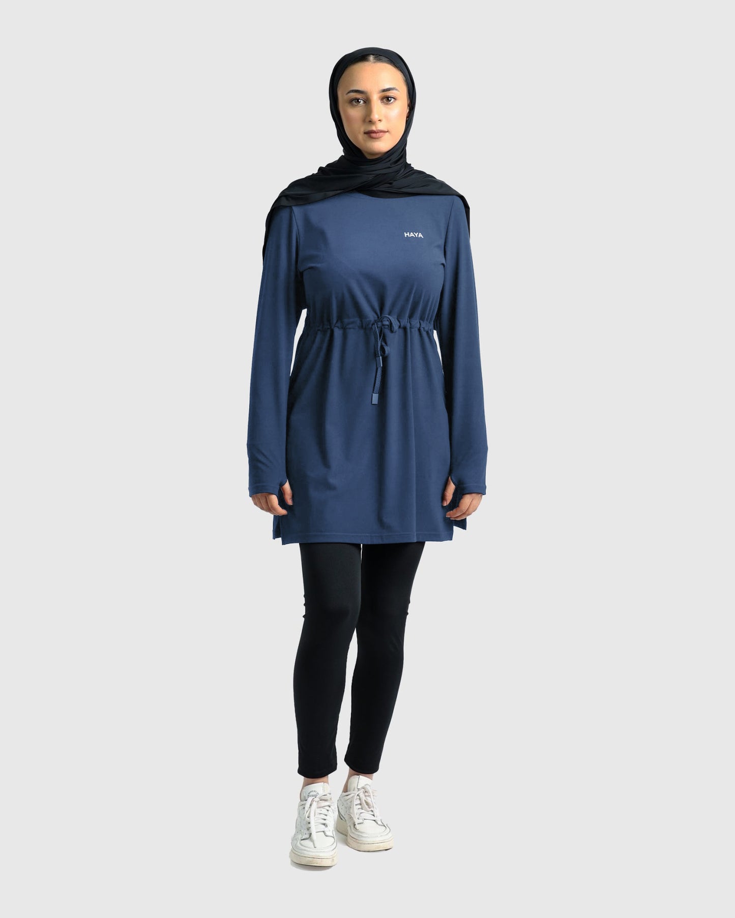 Modest Active Top - Navy