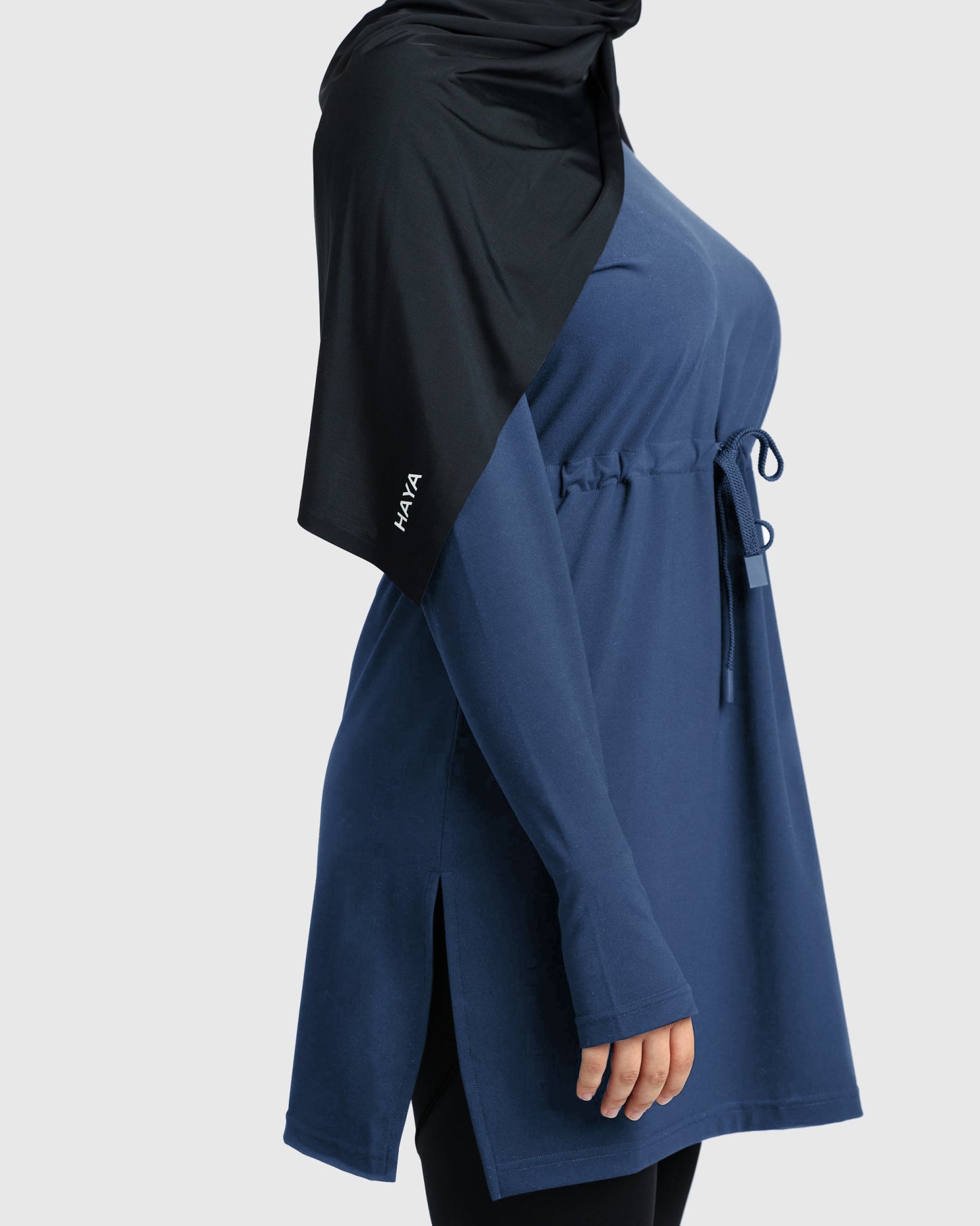 Modest Active Top - Navy