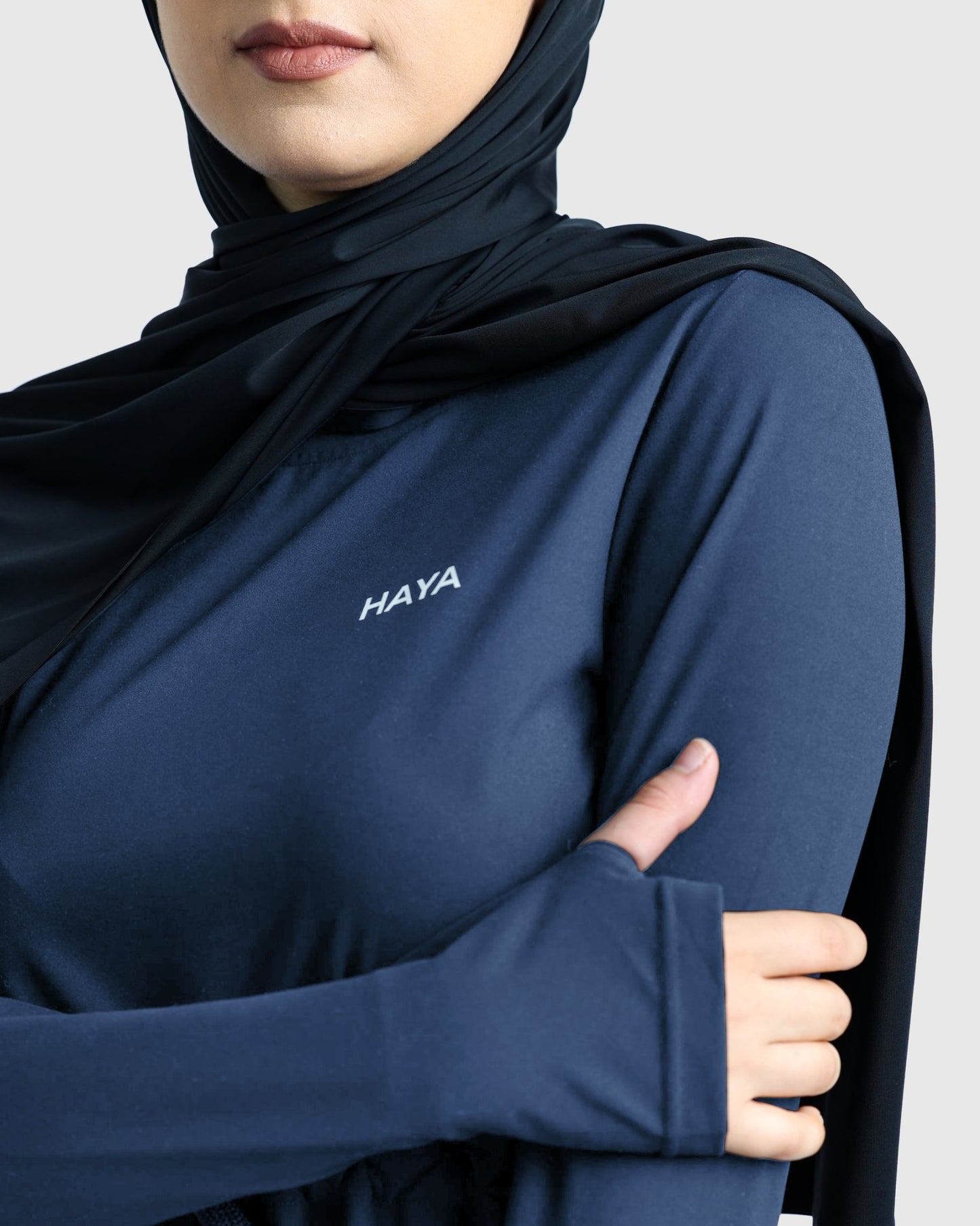 Modest Active Top - Navy