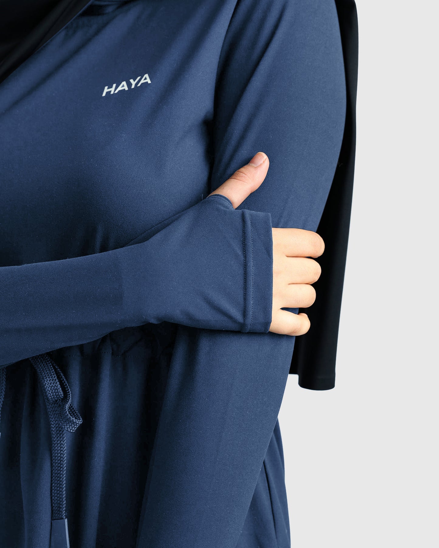 Modest Active Top - Navy