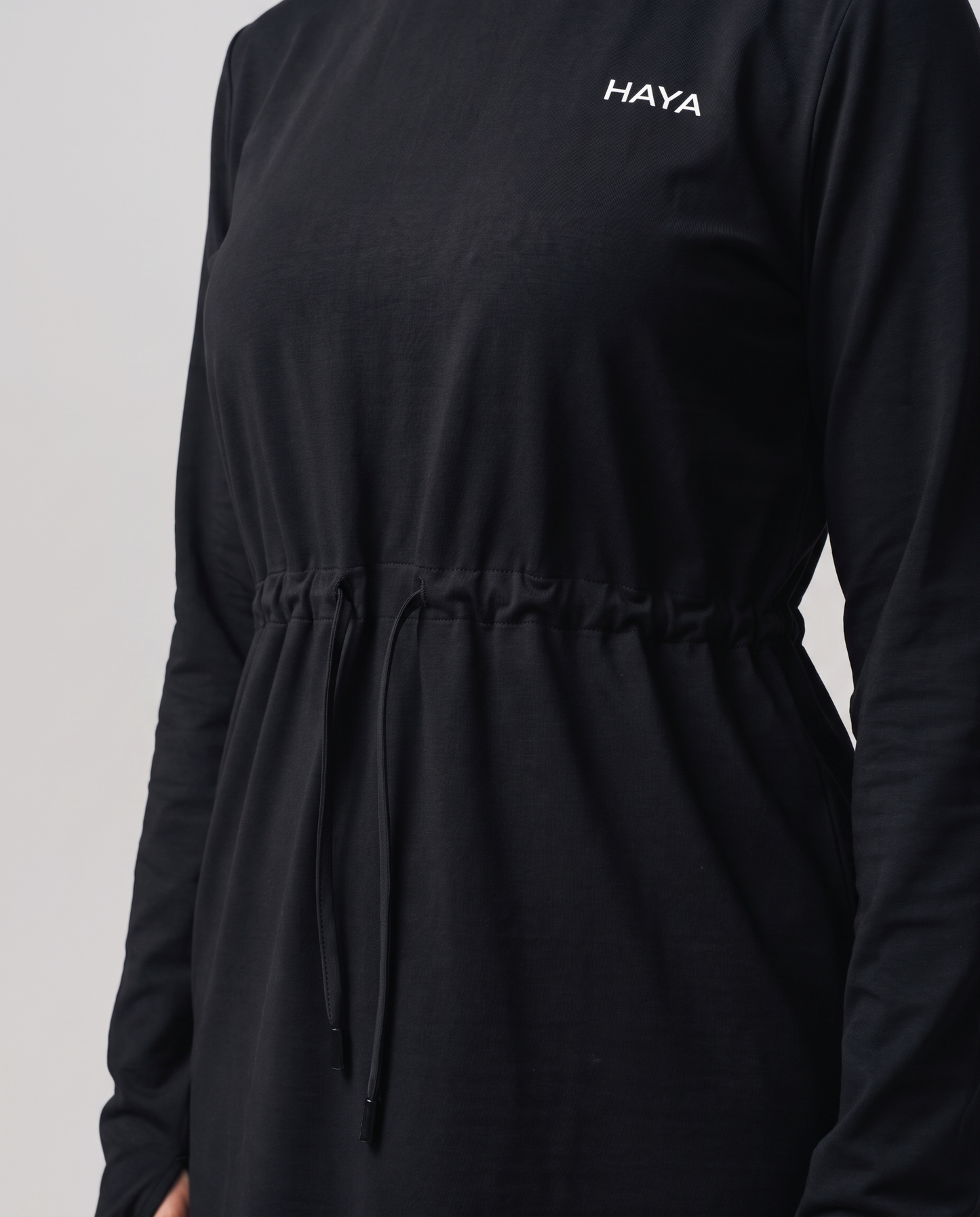 CottonMotion Modest Active Top - Black